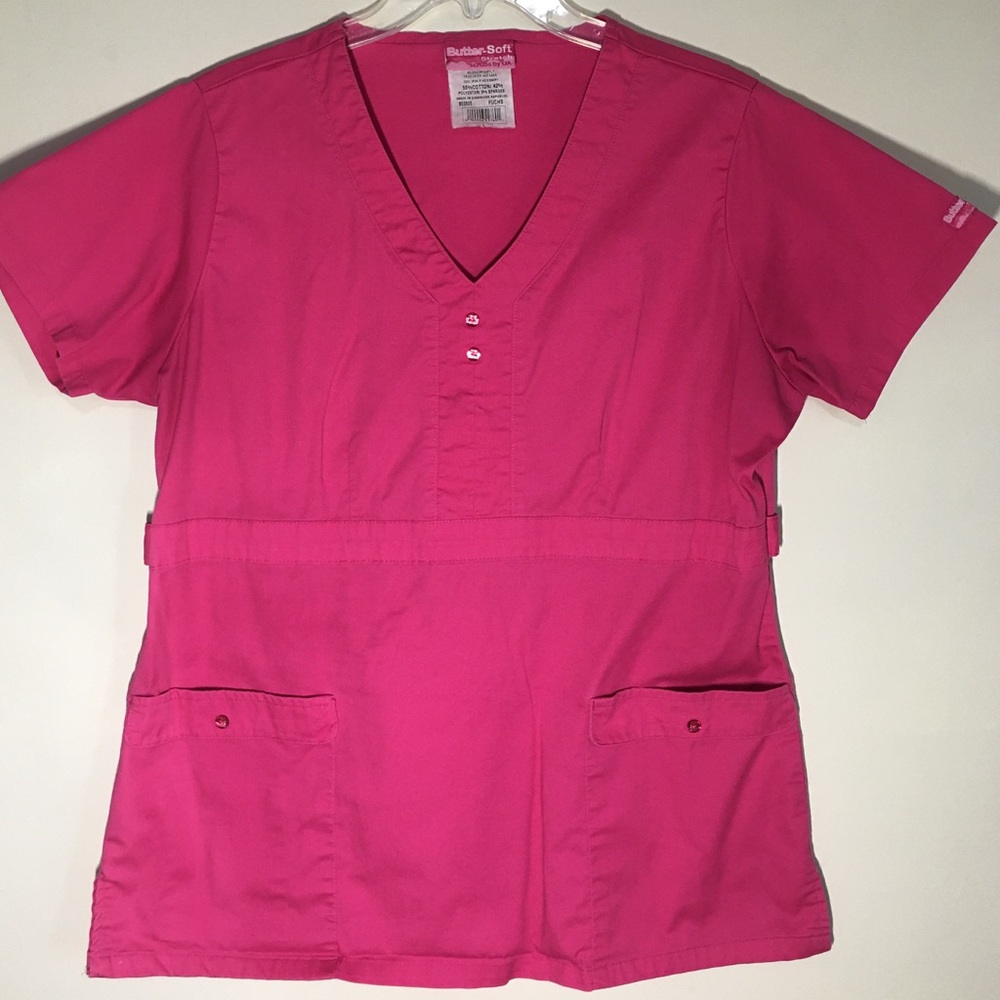 Butter-Soft Stretch Scrubs Top in Pink - size L